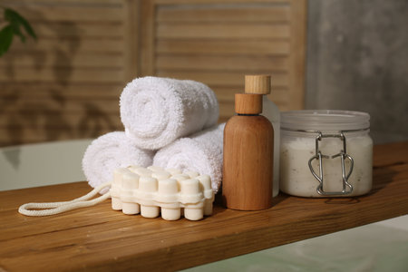Wood-Look Tiles: Bringing Warmth into the Bathroom Space
