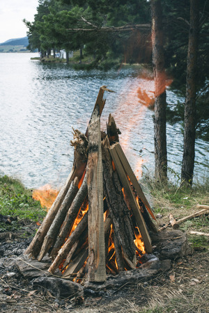 The Ultimate Guide to Fire Pits: Choosing the Right One for Your Outdoor Space