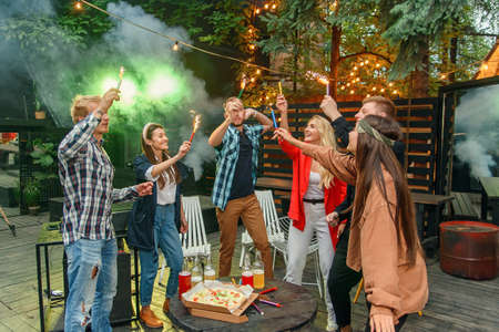 Entertaining Around the Fire Pit: Hosting the Perfect Outdoor Gathering
