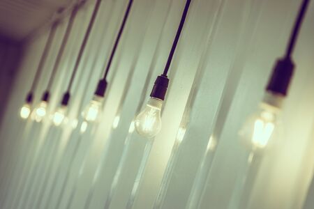 Optimizing Lighting in a Small Bathroom: Tricks to Brighten Up Your Space